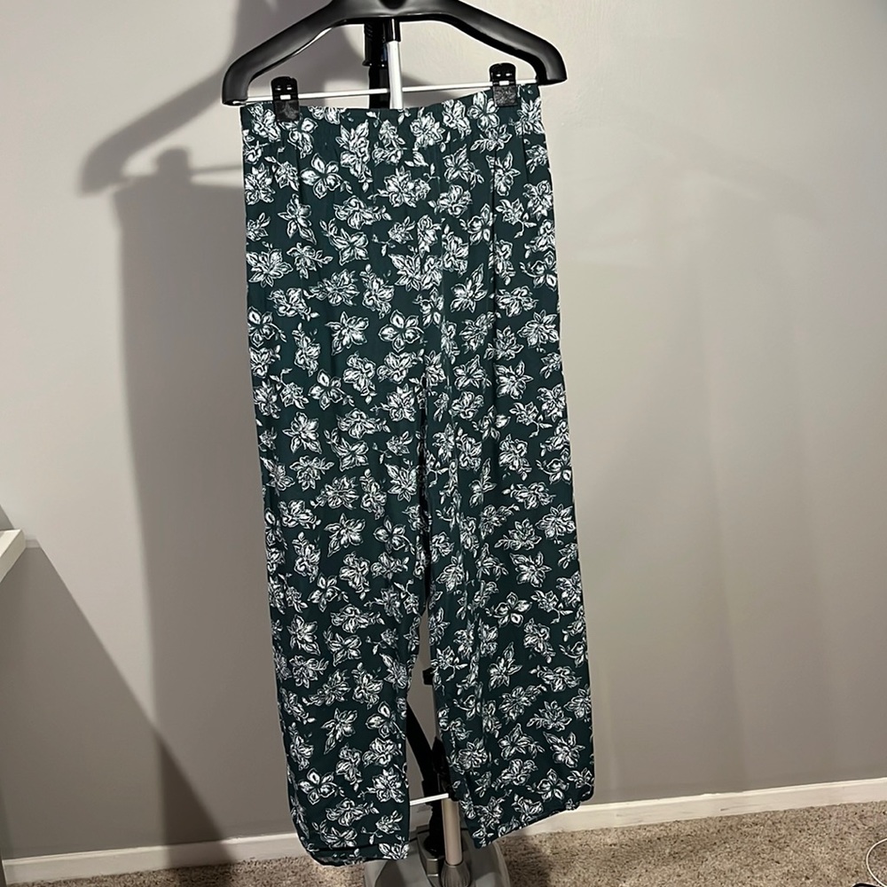 Ladies Linen Floral Pants Size 24W